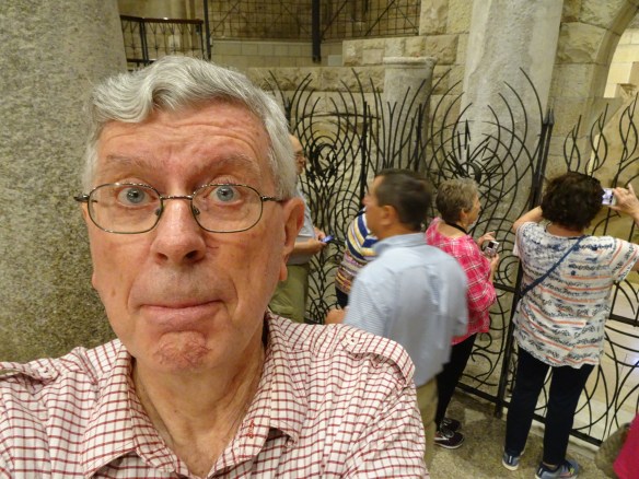 1Jesus_GQSelfie_Basilica