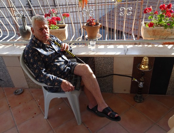 1Jesus_Sammy_with_hookah